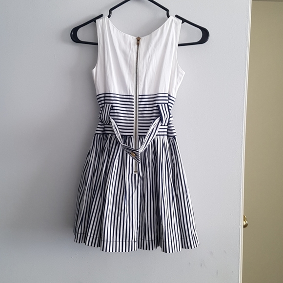 Very CHIC dress for girls! - Picture 6 of 7